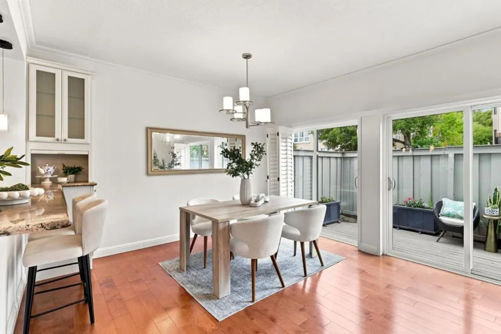 216 8th Avenue San Mateo, CA 94401