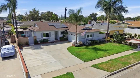 1406 W Baker