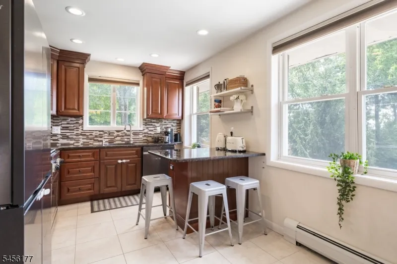 27 Dalewood Rd Wayne, NJ 07470