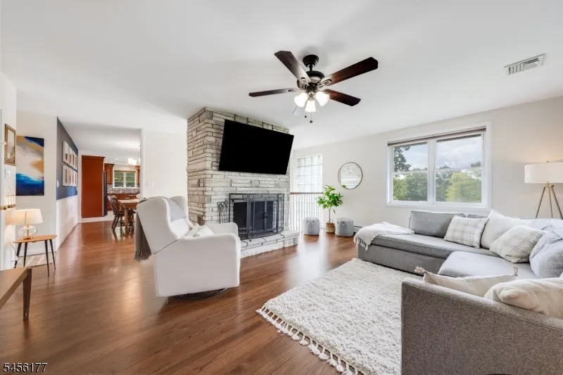 27 Dalewood Rd Wayne, NJ 07470