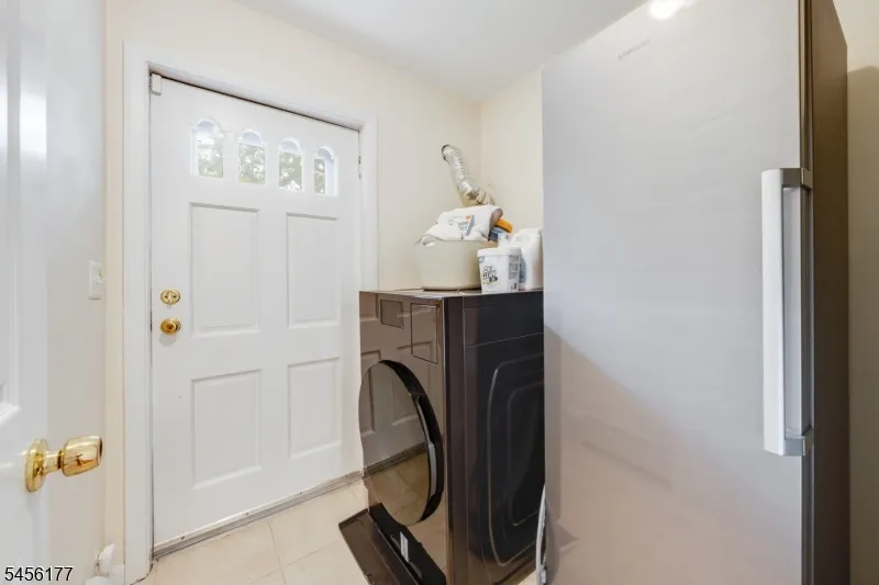 27 Dalewood Rd Wayne, NJ 07470