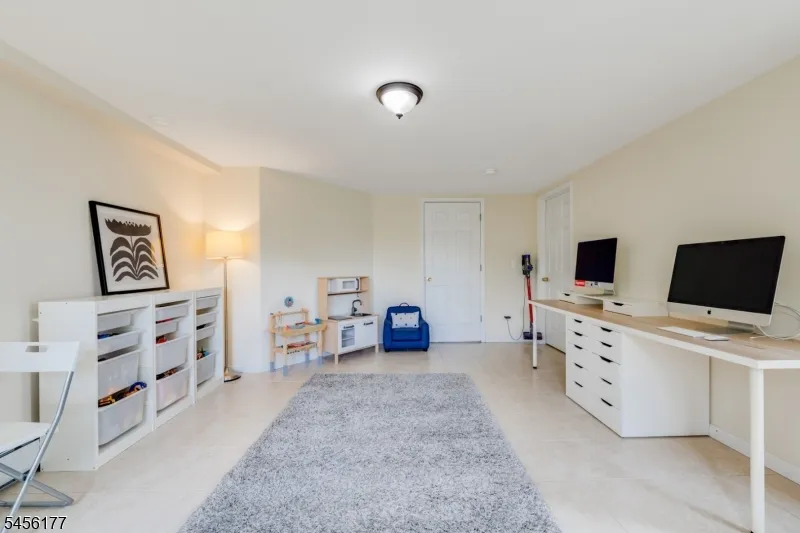27 Dalewood Rd Wayne, NJ 07470