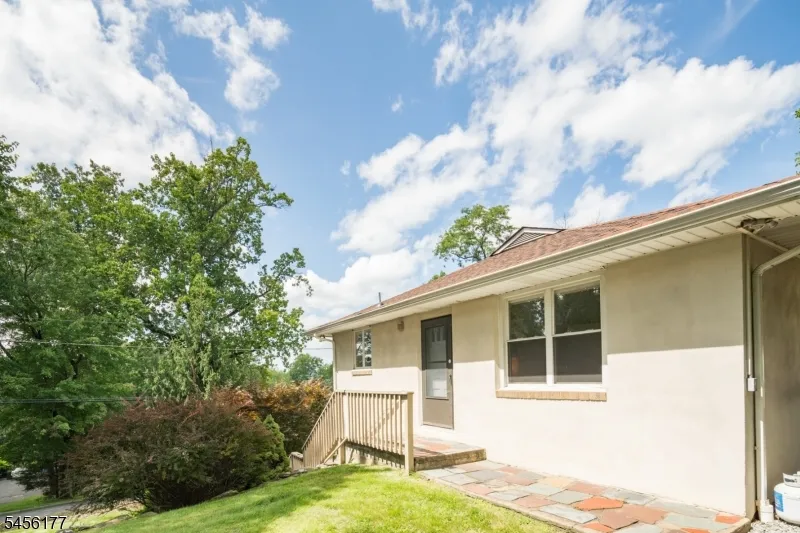 27 Dalewood Rd Wayne, NJ 07470