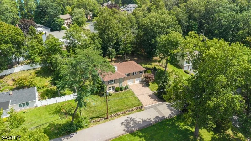27 Dalewood Rd Wayne, NJ 07470