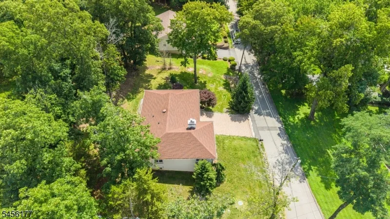 27 Dalewood Rd Wayne, NJ 07470