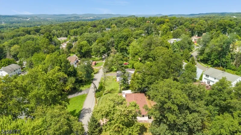 27 Dalewood Rd Wayne, NJ 07470