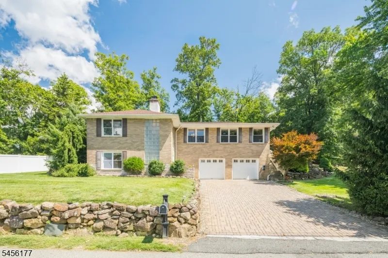 27 Dalewood Rd Wayne, NJ 07470