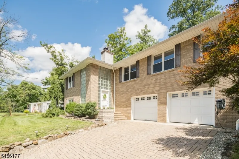27 Dalewood Rd Wayne, NJ 07470