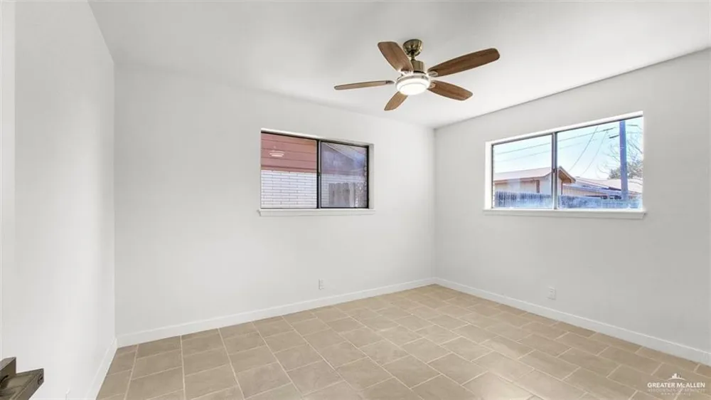 206 E Dunkin Circle Harlingen, TX 78550