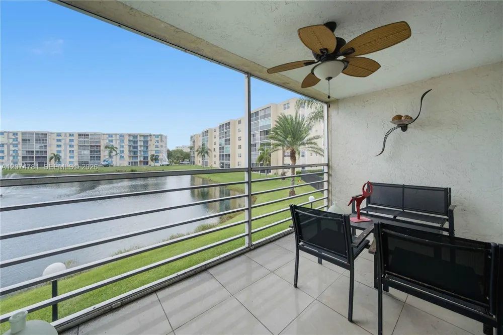 441 SE 3rd St #207 Dania Beach, FL 33004