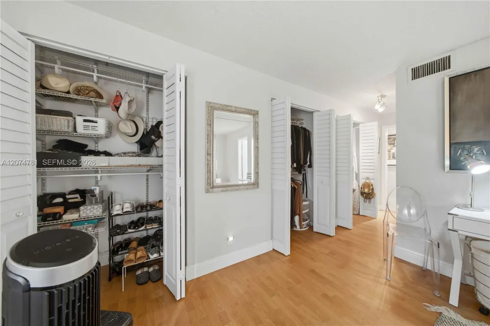441 SE 3rd St #207 Dania Beach, FL 33004