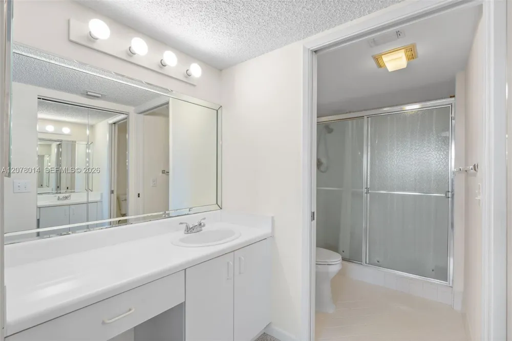 13705 SW 12th St #409B Pembroke Pines, FL 33027