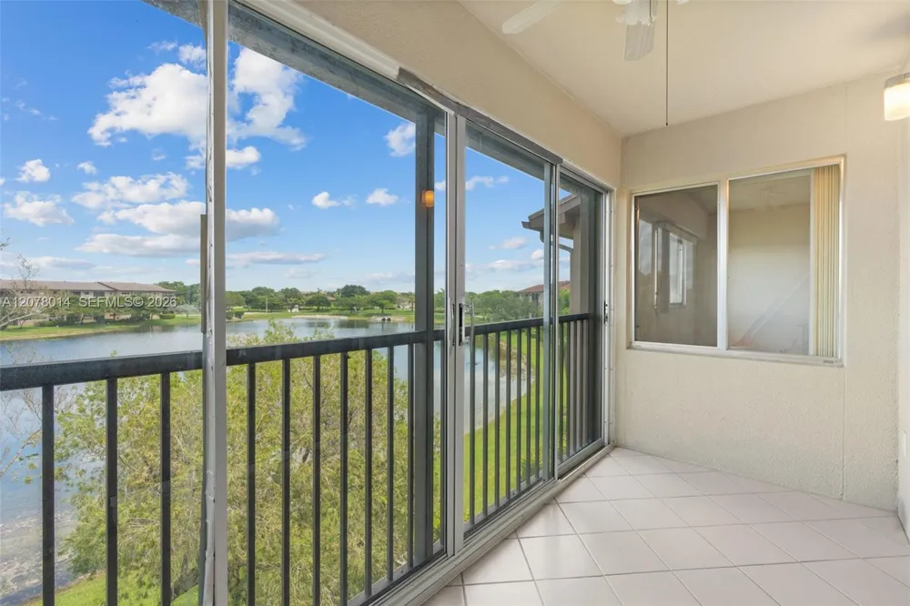 13705 SW 12th St #409B Pembroke Pines, FL 33027