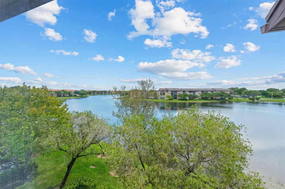 13705 SW 12th St #409B Pembroke Pines, FL 33027