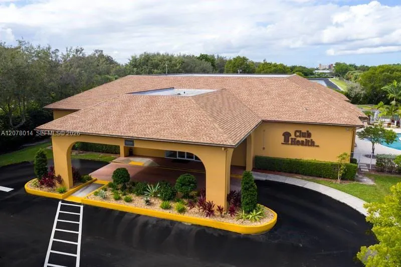 13705 SW 12th St #409B Pembroke Pines, FL 33027