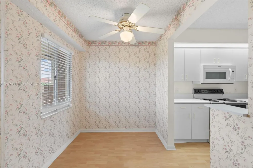 13705 SW 12th St #409B Pembroke Pines, FL 33027