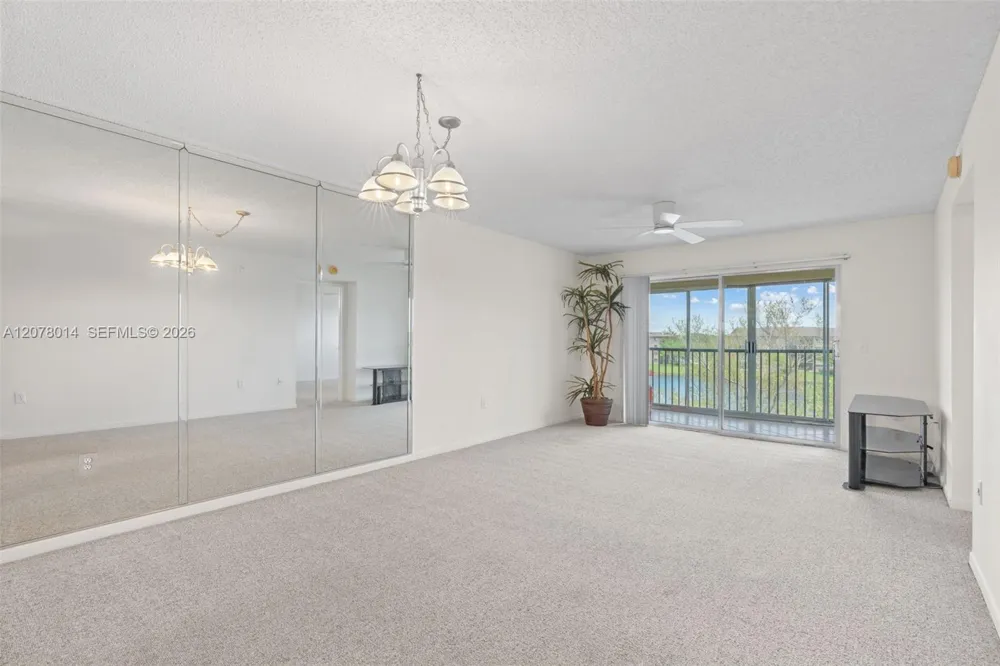 13705 SW 12th St #409B Pembroke Pines, FL 33027