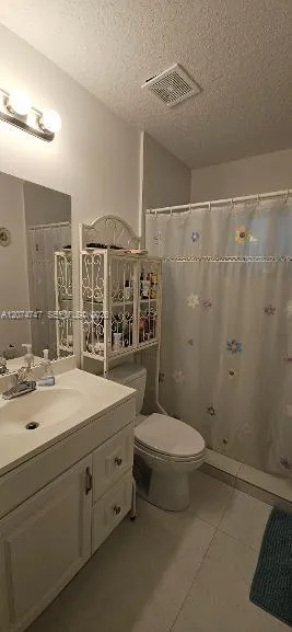 16461 SW 103 terr Miami, FL 33196