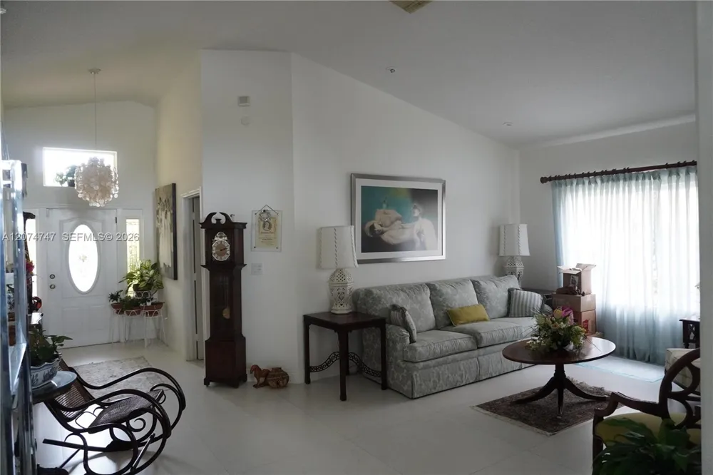16461 SW 103 terr Miami, FL 33196