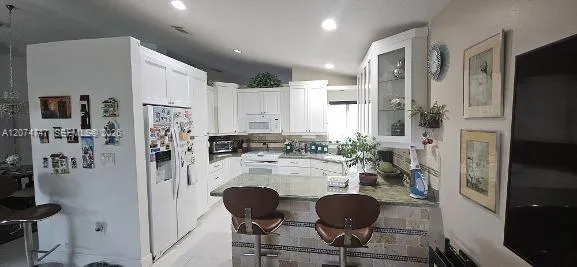 16461 SW 103 terr Miami, FL 33196