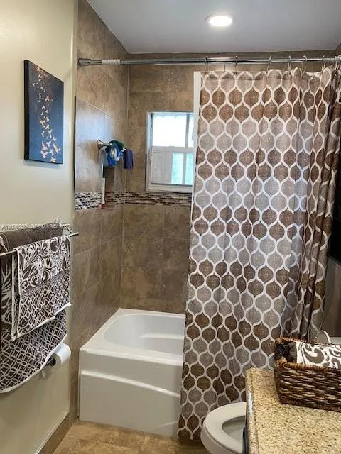 2766 NW 168th Ter Miami Gardens, FL 33056
