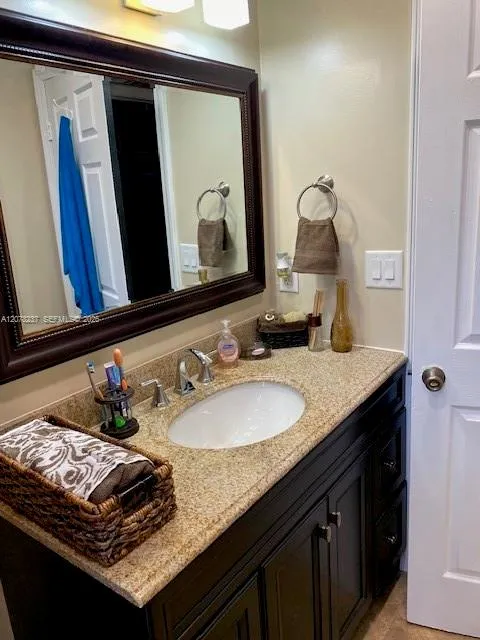 2766 NW 168th Ter Miami Gardens, FL 33056