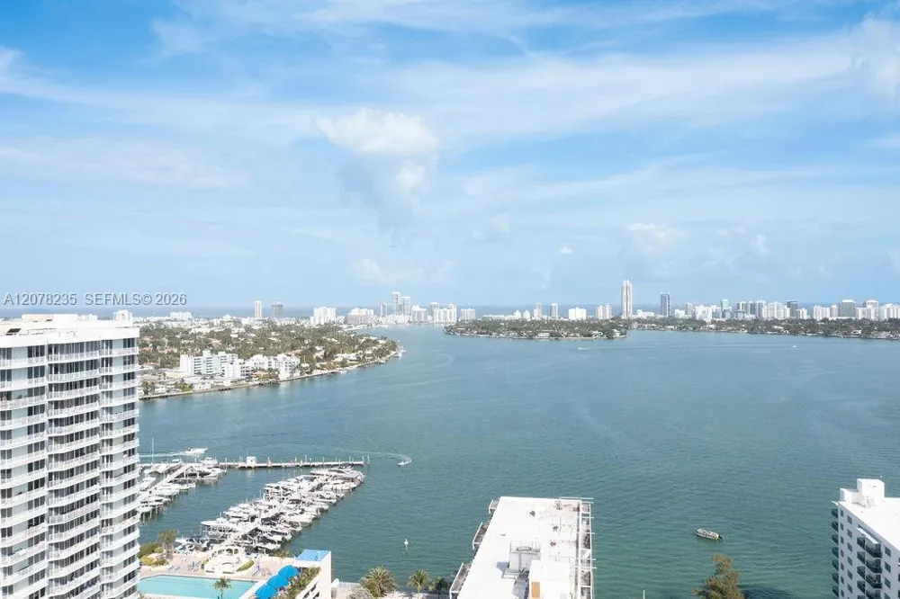 7601 E Treasure Dr #PH206 North Bay Village, FL 33141