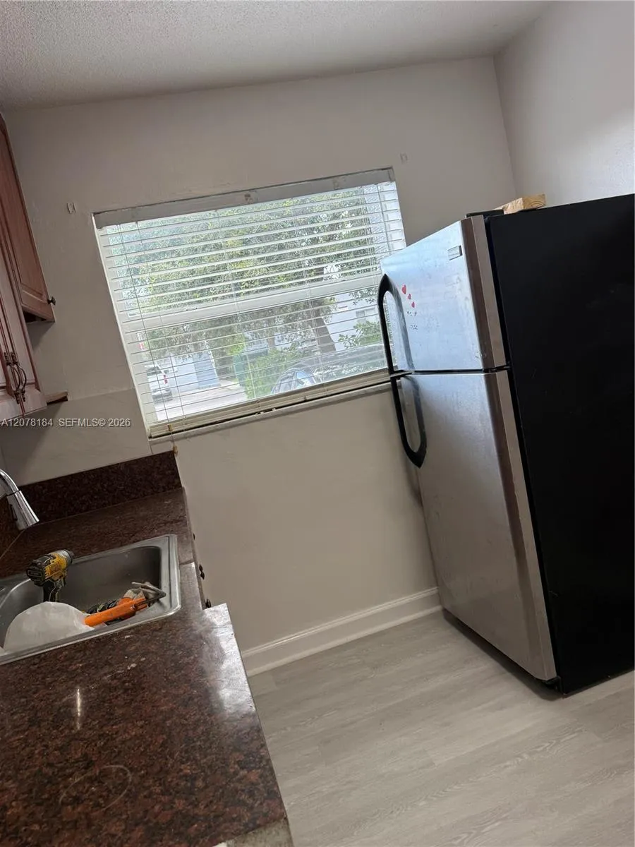 166 W 8th St #1 Hialeah, FL 33010