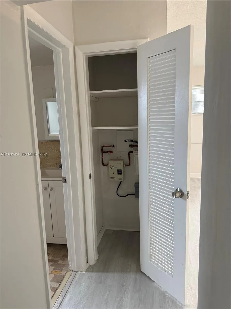 166 W 8th St #1 Hialeah, FL 33010