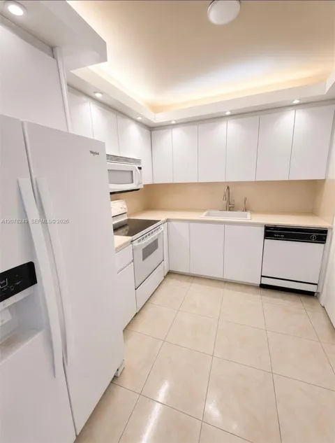 600 Three Islands Blvd #1707