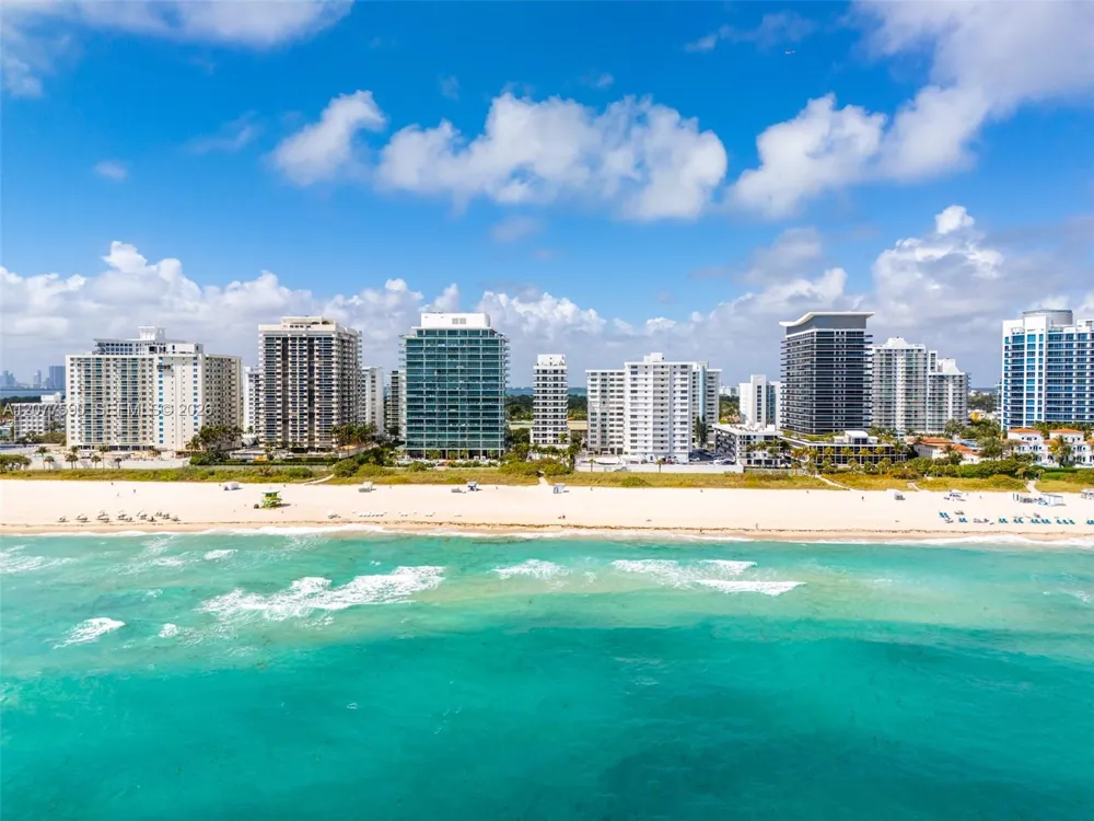 5801 Collins Ave #PH1600 Miami Beach, FL 33140