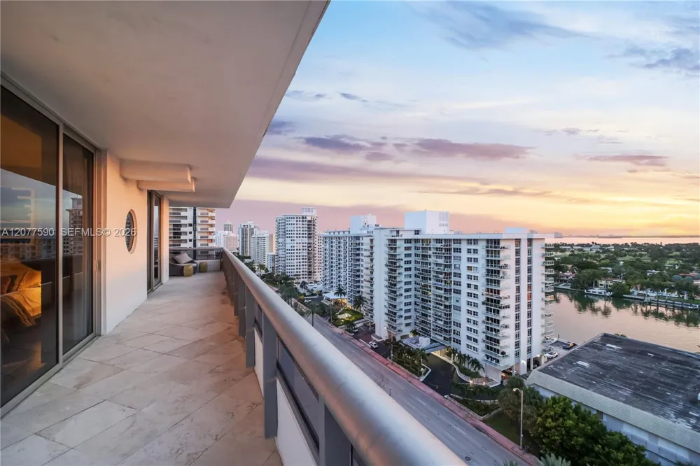 5801 Collins Ave #PH1600 Miami Beach, FL 33140