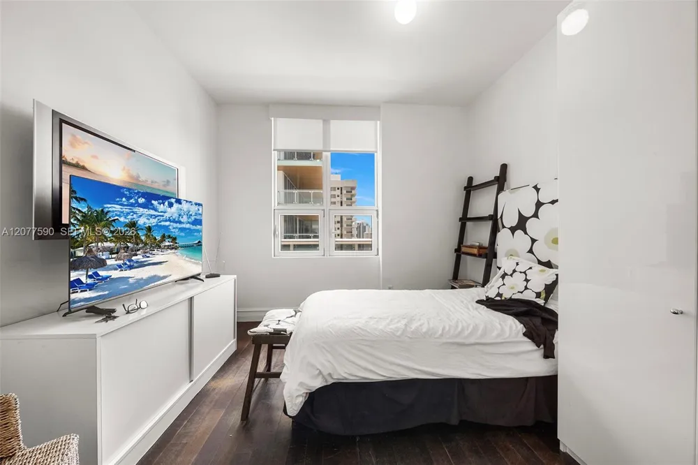 5801 Collins Ave #PH1600 Miami Beach, FL 33140