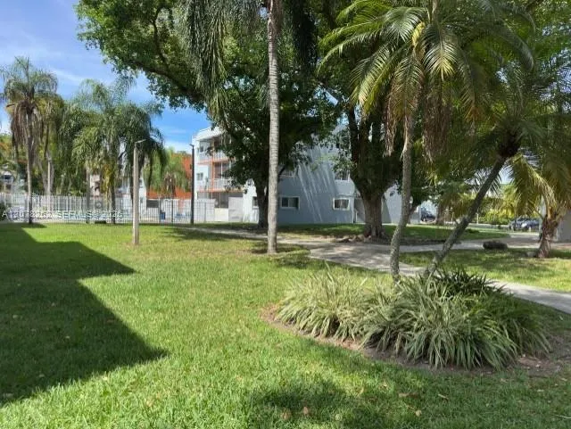 11301 SW 200th St #104-A Miami, FL 33157