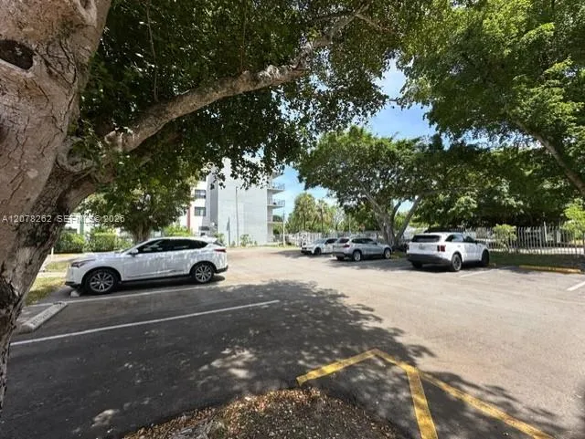 11301 SW 200th St #104-A Miami, FL 33157