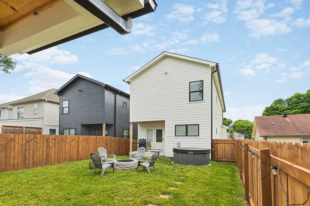 906A Lischey Ave Nashville, TN 37207