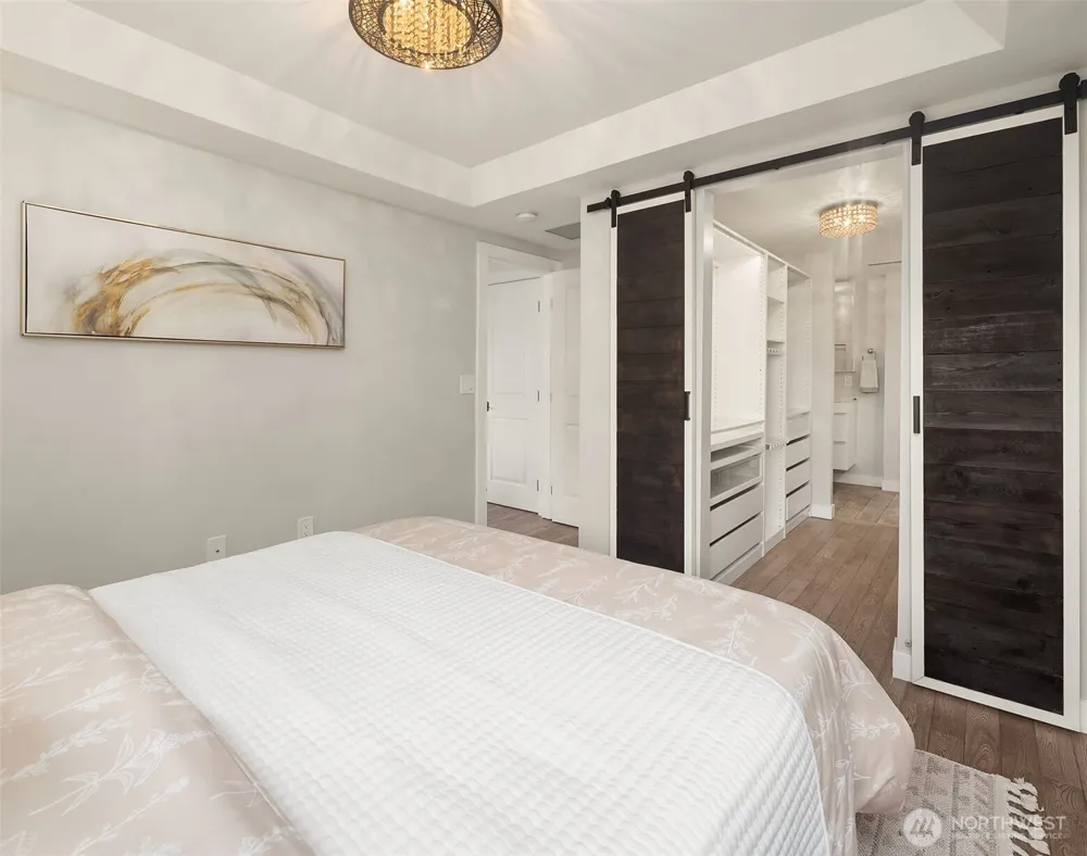 10025 Ashworth Avenue Seattle, WA 98133