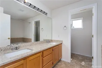 520 S 53rd Place Renton, WA 98055