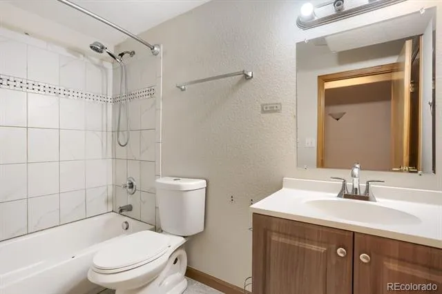5545 S Rome Street Aurora, CO 80015
