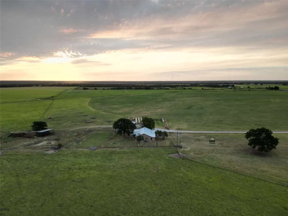 9484 State Highway 36 E Cross Plains, TX 76443