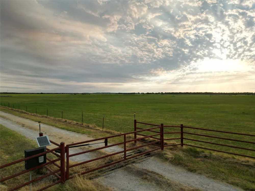 9484 State Highway 36 E Cross Plains, TX 76443