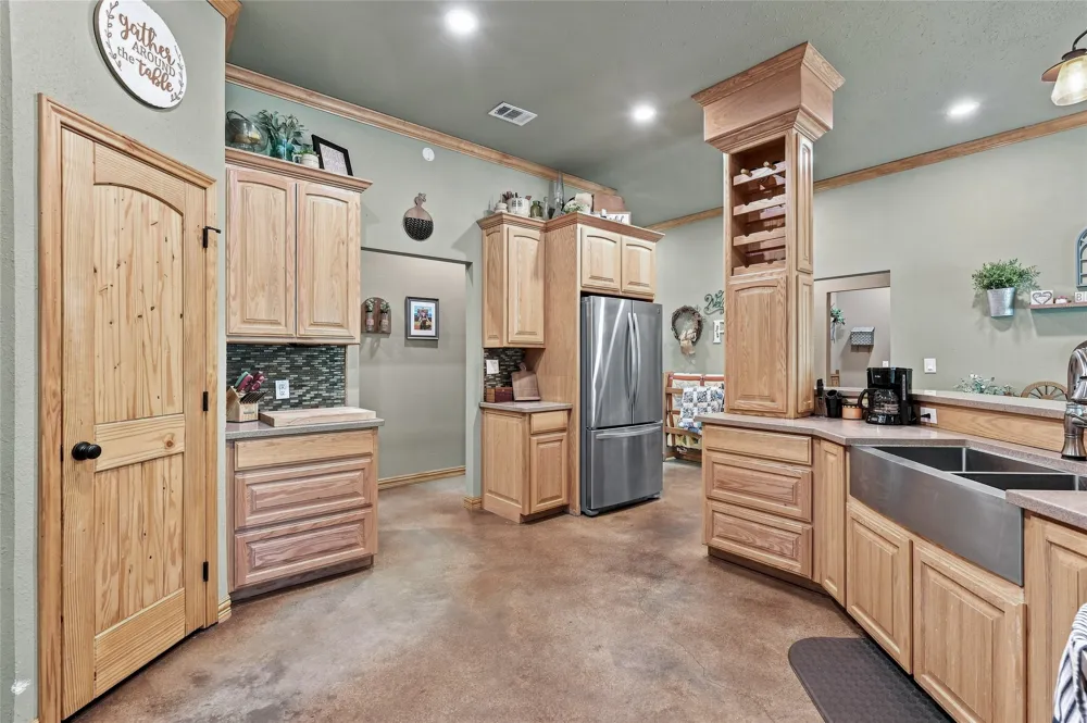 45 Halliburton Drive Bells, TX 75414