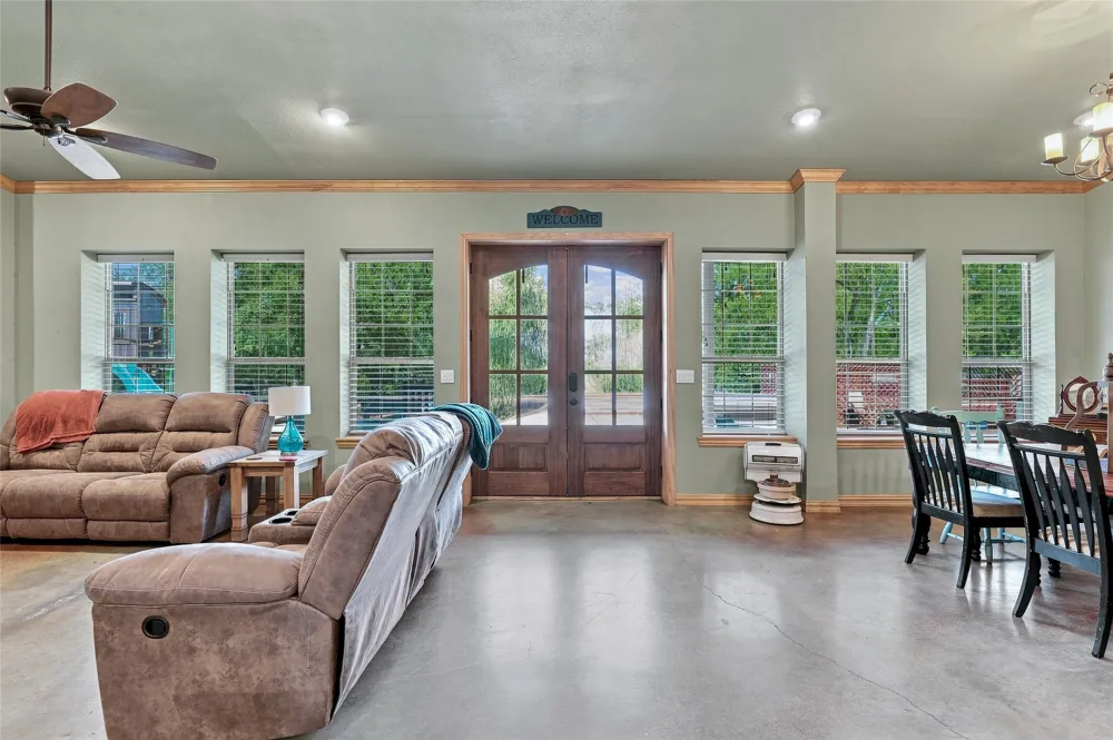 45 Halliburton Drive Bells, TX 75414