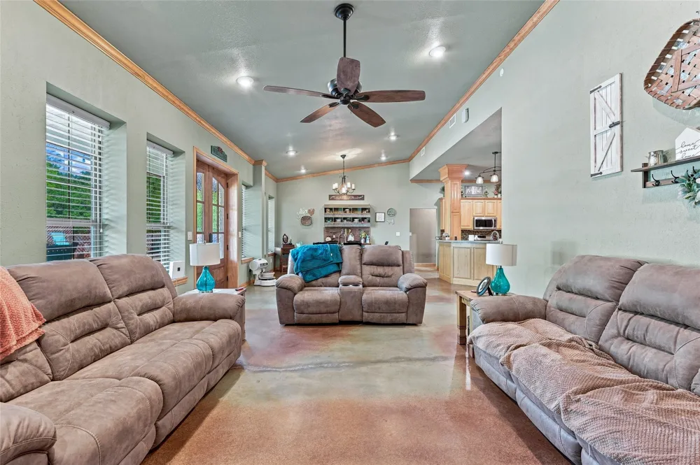 45 Halliburton Drive Bells, TX 75414