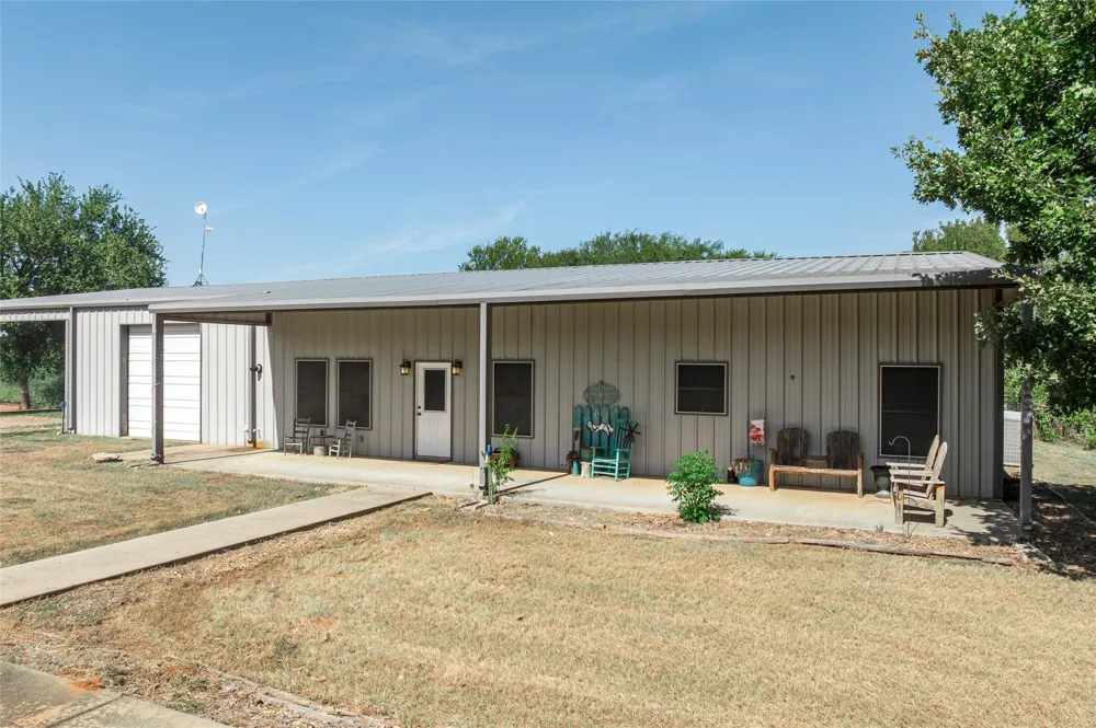 45 Halliburton Drive Bells, TX 75414