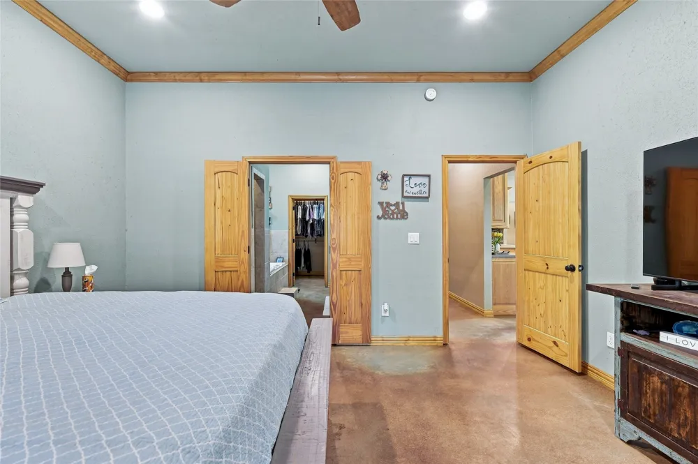 45 Halliburton Drive Bells, TX 75414