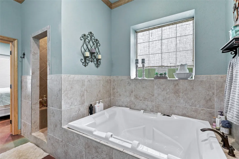 45 Halliburton Drive Bells, TX 75414