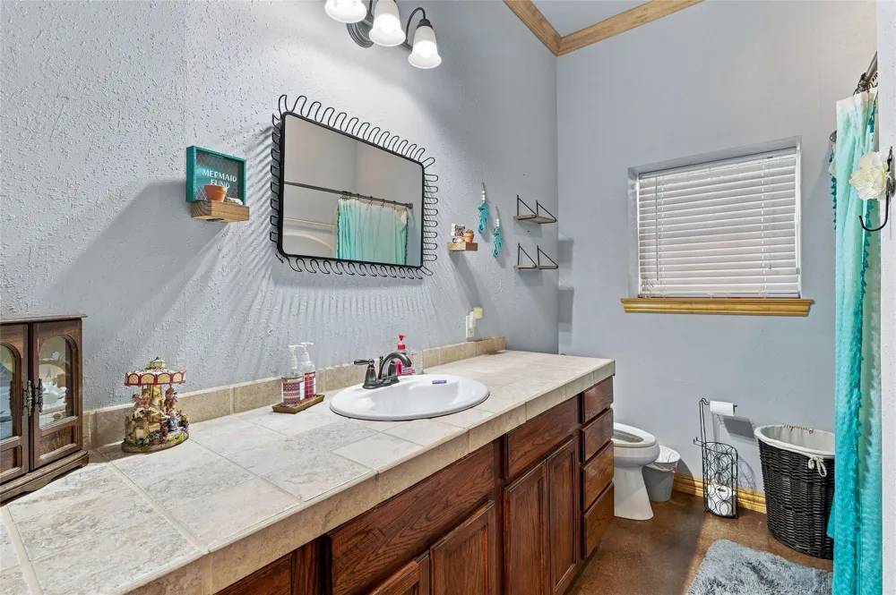 45 Halliburton Drive Bells, TX 75414