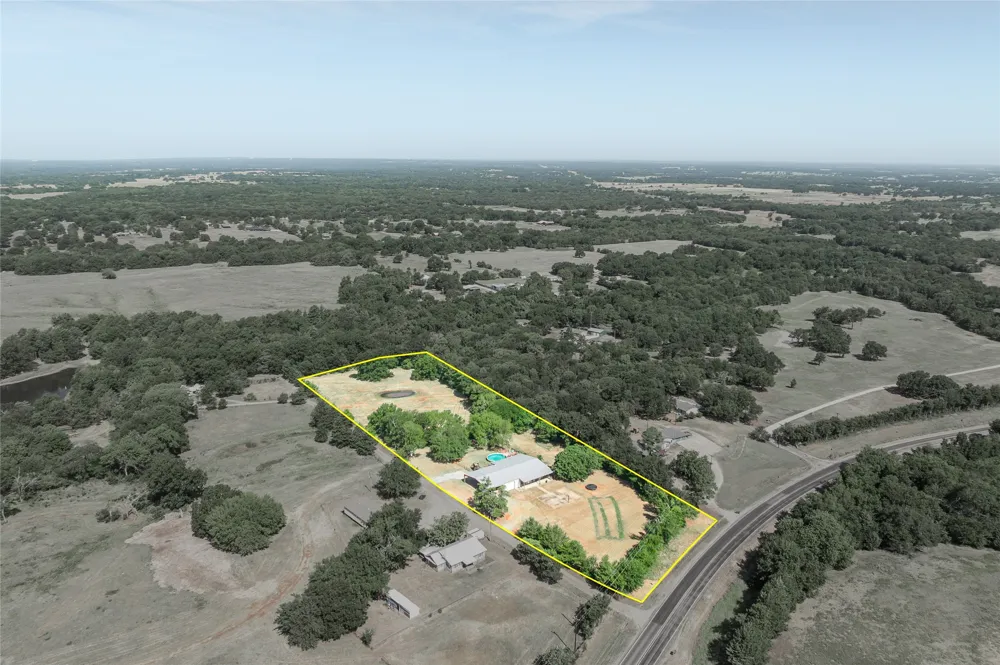 45 Halliburton Drive Bells, TX 75414