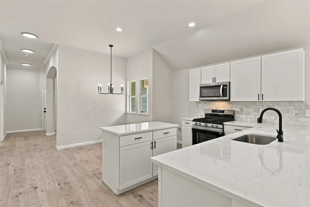 1401 Live Oak Lane Savannah, TX 76227